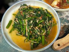 酸笋炒空心菜-浩海火燒雲傣家菜(静安芮欧店)