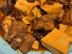衡山蘑菇排骨炖豆腐-蔡家酒楼(一德街店)