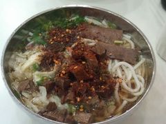 -花溪王记牛肉粉(四季花溪商场店)