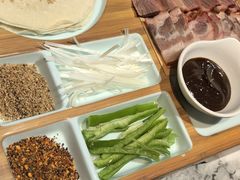 -乔家小院•非遗驴肉•本地小海鲜(滨河路店)
