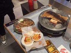 -草家酱蟹炭火烤肉店(珲春南路二店)