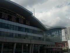 -凯旋公路客运站