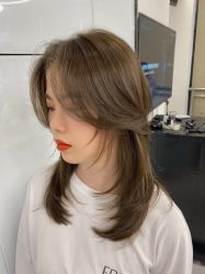 -慕名造型