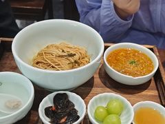 -蟹上黄·蟹黄面·江南糖水(人民广场店)