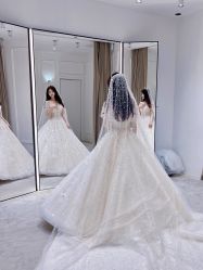点击看大图 -Renee芮亦婚纱
