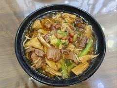 -阿芬卤面(花巷店)