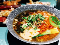 -八月美食小馆(银泰城总店)