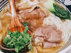 -鑫花溪牛肉米粉(东环大润发店)