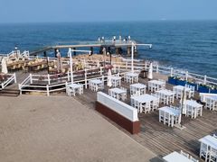 -北戴河碧螺塔海上酒吧公园