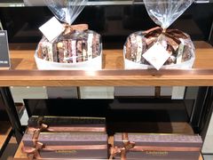 -Laderach 莱德拉(上海环贸iapm店)