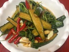 -金杨拉面王小吃面馆·牛三宝面·红烧牛肉粉