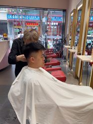 -P.R.O.salon 发哲