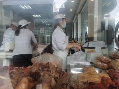 -陆稿荐观前街店