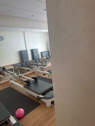 -依灵瑜伽普拉提连锁
