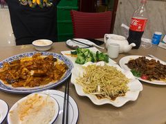 -金牌餐厅·天津菜·八珍豆腐·老爆三(瓷房子店)