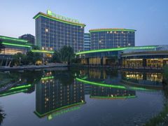 -南阳建业森林半岛假日酒店