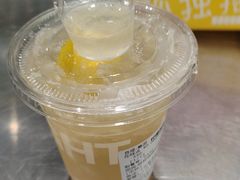 -柠檬向右(宝杨宝龙店)