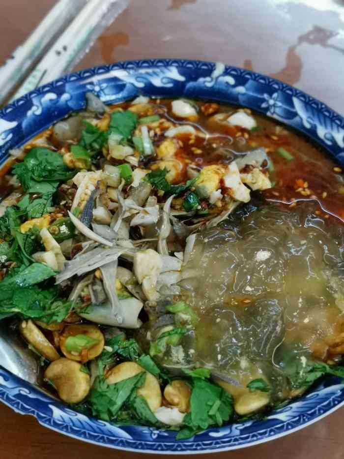 二女凉粉-"应县的凉粉很有名,而二女凉粉是其中最有名.