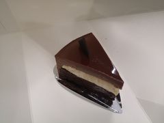 咖啡黑巧凹蛋糕-PARIS BAGUETTE巴黎贝甜(周浦万达店)
