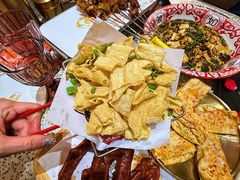 -小董哥烤串·爆汁大油边(故宫店)