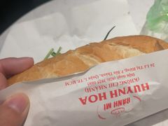 -Bánh Mì Huynh Hoa