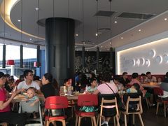 大堂-必胜客(华南摩尔店)