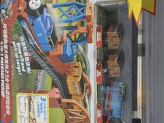 -家乐福(古北店)