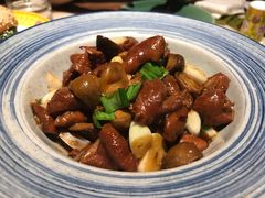 青蒜炒肥肠-那家小馆•北京菜•烤鸭(中关村店)