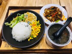 -海盗虾饭·剥好的小龙虾饭(上地辉煌店)