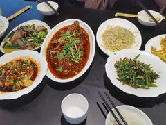 -华冠悠岚·庭院餐厅(青城后山店)