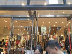 -优衣库(深圳万象天地旗舰店)