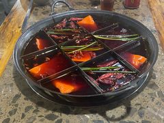 -正南齊北重庆老火锅(光华村直营店)