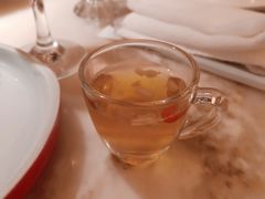 招牌琥珀金丝梨汤-京华烟云·北京烤鸭(领展购物广场·中关村店)