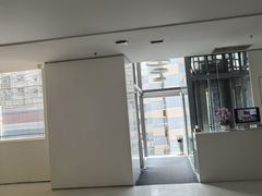 -卡罗酒店(东门晒布地铁站店)