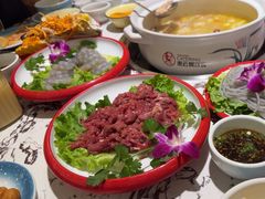 -谢云贵清香水煮鸡火锅(总店)