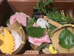-山川小町·极番烧肉(新地假日广场店)