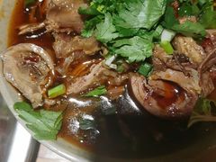 -大众跷脚牛肉馆·非遗传承单位(峨眉山店)