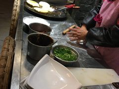 -大众跷脚牛肉馆·非遗传承单位(峨眉山店)