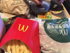 -麦当劳(南京路2店)