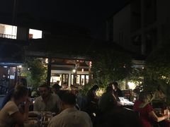 -Dash Teak House