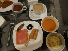-永恒朗悦酒店(广西大学地铁站大学东路万达广场店)