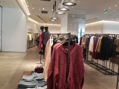 -URBAN REVIVO(上海中庚漫游城店)