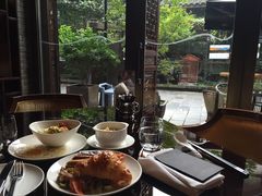 靠窗位-成都钓鱼台精品酒店-品聚·成都餐厅