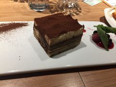 -必胜客(新中纬店)