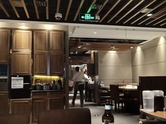 大堂-海底捞火锅鲜切牛肉主题店(长寿路店)