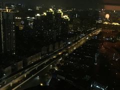 -上海龙之梦万丽酒店