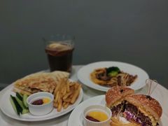 AB芝士牛肉汉堡-about(丹霞庄店)