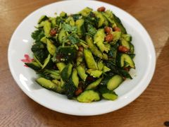 拍拌黄瓜-老二龙虾馆(贵池路店)