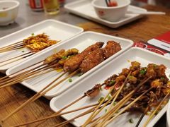 -龙巢盱眙龙虾·鸡煲·烧烤宵夜(坪洲店)