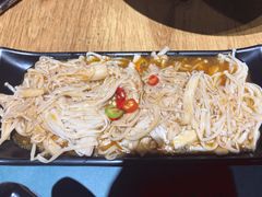 -八月美食小馆(银泰城总店)